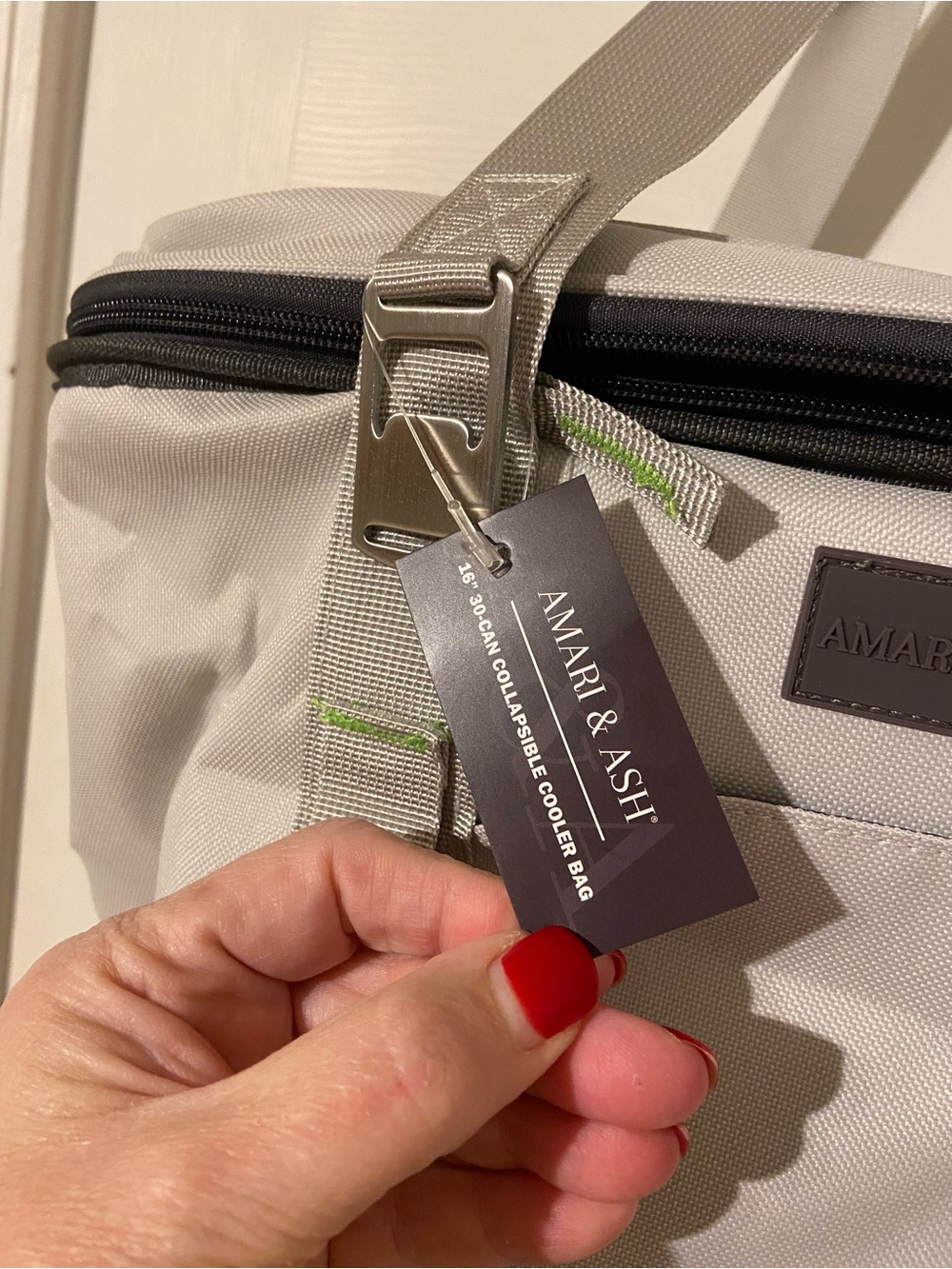Amari & Ash Light Gray Travel Cooler Bag with Shoulder Strap 16” 30 - Picture 3 of 6